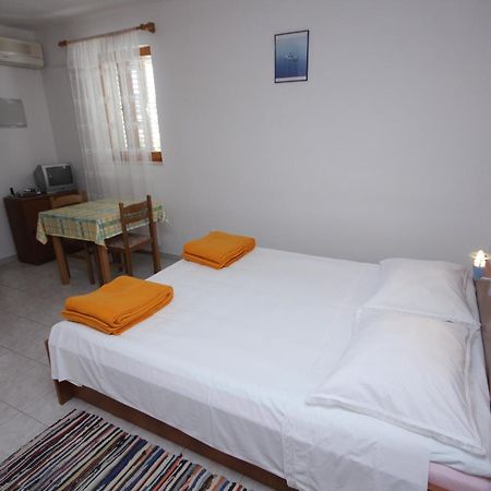 Apartments By The Sea Vis - 2470 ห้อง รูปภาพ